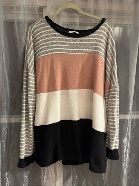 Chicsoul.com Women’s Striped Black, Peach & White Sweater